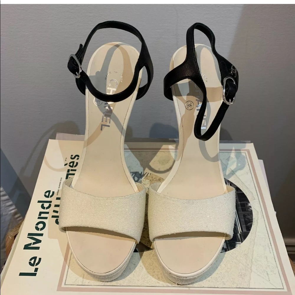 CHANEL 12P Coral Heel Sandals Sz39.5 New with Box - Picture 9 of 12